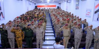 وزير الدفاع يشهد تخرج دفعة جديدة من الدورات التخصصية بهيئة العمليات ويشيد بجاهزية الكوادر العسكرية