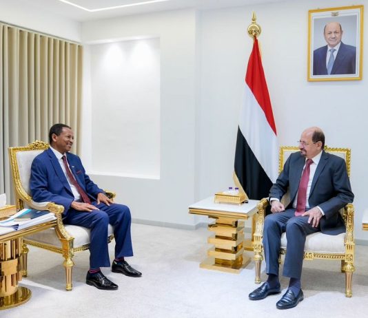 رئيس الوزراء يبحث مع برنامج الأغذية العالمي تعزيز الشراكة وتوجيه المساعدات وفق الأولويات الوطنية