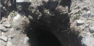 عصابة تنهب آثار مدينة ظفار التاريخية في إب وسط اتهامات بصمت وتواطؤ سلطات الحوثيين