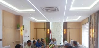 شبوة تبحث تعزيز استقرار تموين الغاز وتدعو لتسريع إنشاء المحطة المركزية