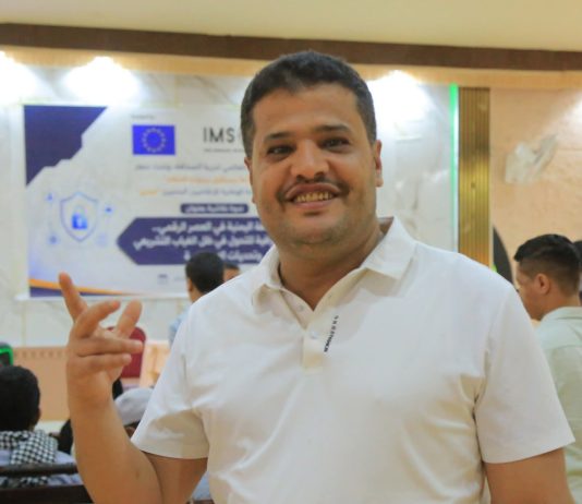 نقابة الصحفيين تدين اقتياد الإعلامي حمود هزاع في مأرب وتطالب بالكشف عن مصيره والإفراج عنه فوراً