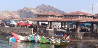 جمعية صيادي خليج صيرة تطالب بتشكيل لجنة لحصر أضرار احتجاز قوارب الصيادين ومعداتهم