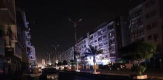 انقطاعات الكهرباء تخنق عدن رغم المنحة السعودية وتضاعف معاناة السكان مع اشتداد الحر
