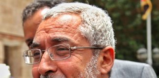 أسرة محمد قحطان تشكك في هوية الجثمان بعد انتهاء المعاينة وتطالب بكشف الحقيقة
