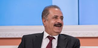 الأمين العام للحزب الاشتراكي يعزي بوفاة المناضل الدكتور عبدالوهاب العلفي