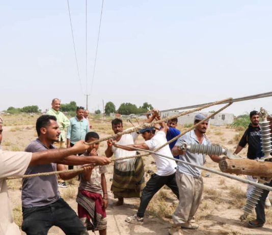 وزير المياه يشيد بجهود الفرق الفنية في مؤسسة مياه عدن لإصلاح أضرار حقل بئر أحمد وإعادة تشغيل الآبار