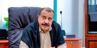 بن بريك يعلن تعليق عضويته في اللجنة التحضيرية للمجلس التنسيقي الأعلى بحضرموت