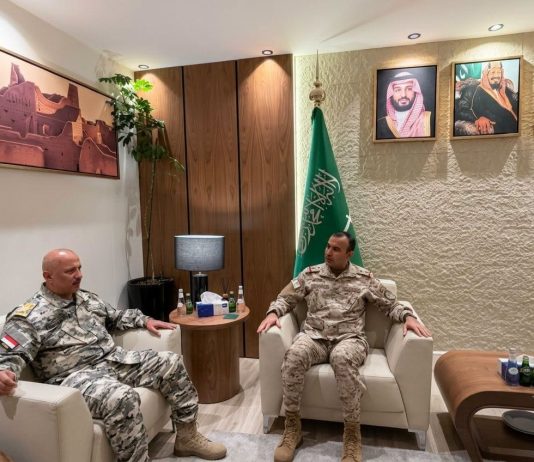 دعم سعودي معلن لرئيس خفر السواحل اليمنية بالتزامن مع قرار وزير الداخلية بتغييره