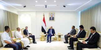 رئيس الوزراء يؤكد حرص الحكومة على تعزيز الشراكة مع القطاع الخاص