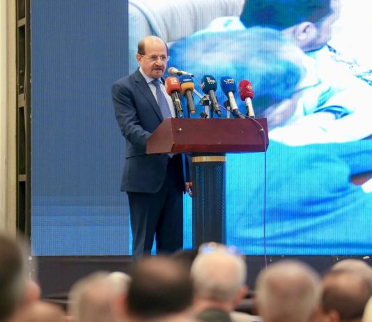 الزنداني يدشن استراتيجية الصحة 2026–2030 ويشدد على الانتقال من إدارة الأزمة إلى التعافي المستدام