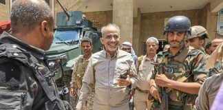 الفريق الصبيحي يطلع على الأوضاع الميدانية في تعز ويشدد على رفع الجاهزية