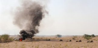 استمرار المعارك في تعز وتدمير زورق مفخخ حاول استهداف المخا