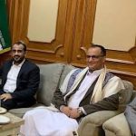 العجري يتحدث بلسان طهران.. تهديدات حوثية باستهداف نفط المنطقة وبنيتها التحتية دفاعًا عن إيران