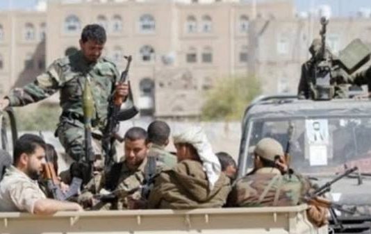 الحوثيون يختطفون 30 مواطناً ويحاصرون قرية في ذمار بسبب احتفالات 26 سبتمبر