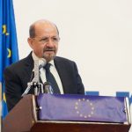 رئيس الوزراء يبحث مع الاتحاد الأوروبي التصعيد الحوثي وحصار تعز ويثمن مساعدات بـ22.5 مليون يورو