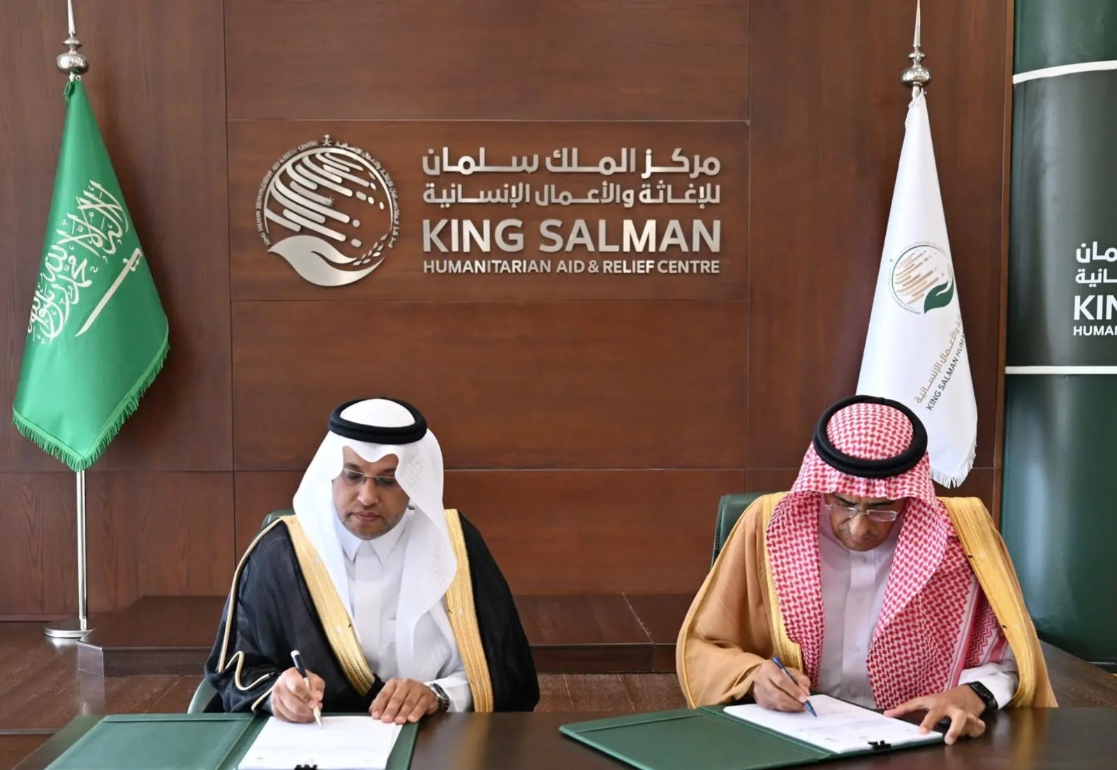 مركز الملك سلمان يطلق مشروعاً إغاثياً لدعم 70 ألف لاجئ يمني في جيبوتي