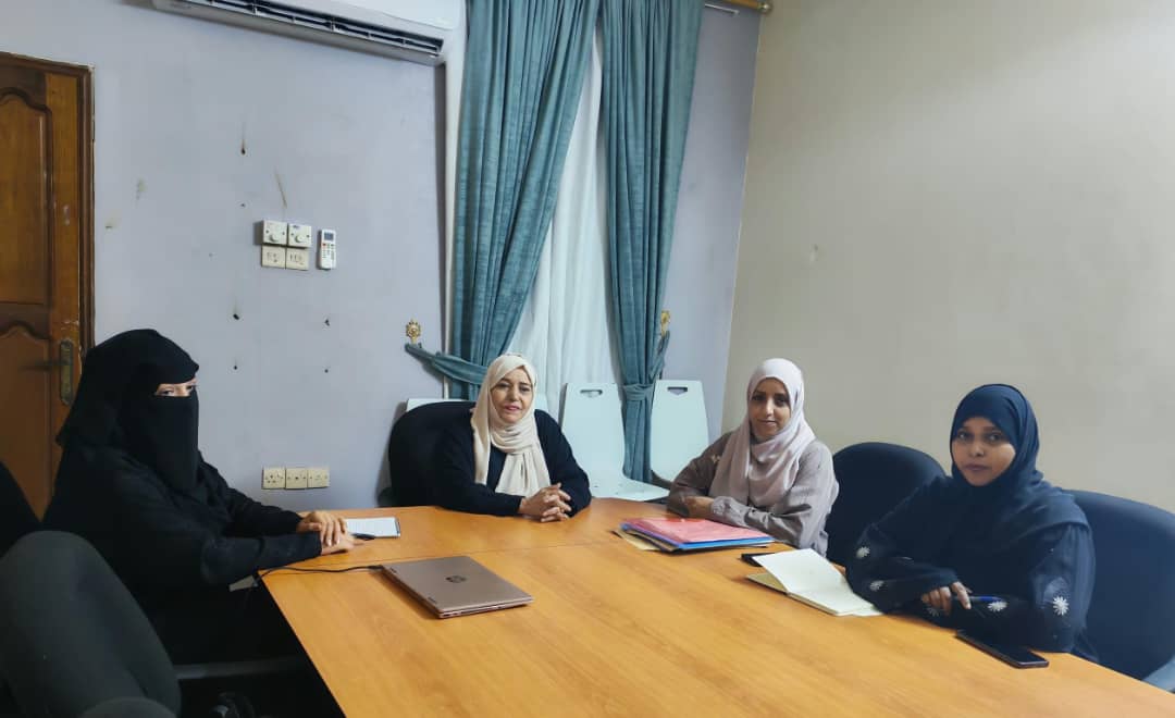 مؤسستا المرأة الديمقراطية وإمباكت تبحثان فرص التعاون والشراكة في عدن