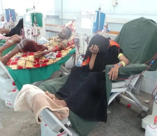 أطباء اليمن في المهجر يحذّرون من انهيار الخدمات الصحية في تعز ويطالبون برفع الحصار فوراً