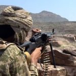 محور تعز يعلن مقتل وإصابة 246 حوثياً وتدمير مخزن أسلحة وغرفة قيادة في غارات ومعارك متفرقة