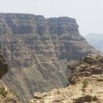 الجيش والمقاومة يكسرون حشود مليشيا الحوثي الإرهابية في المقاطرة