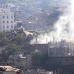 مليشيا الحوثي الإرهابية تقصف المدنيين في تعز وسط انفجارات عنيفة تهز الأحياء السكنية