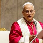 بابا الفاتيكان يحذر من تفاقم الوضع الإنساني في تعز جراء حصار الحوثيين